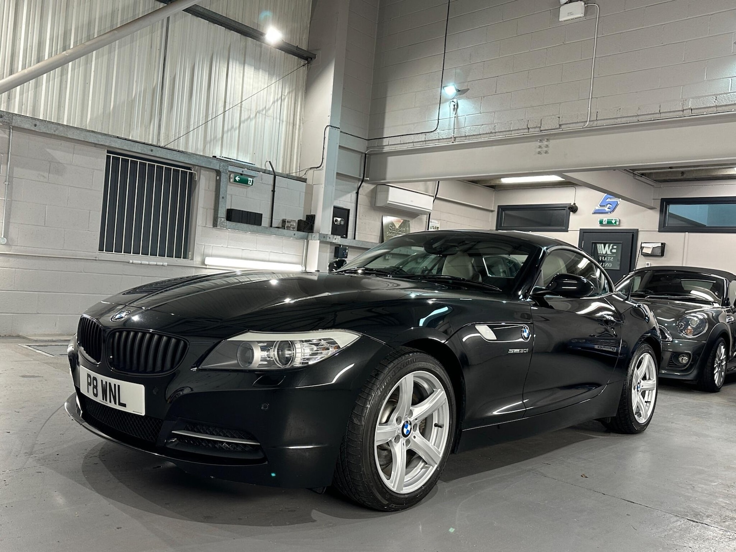 Used BMW Z4 2009 for sale - 77230281: Photo 15
