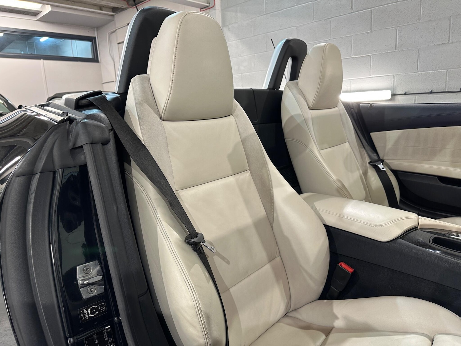 Used BMW Z4 2009 for sale - 77230281: Photo 25