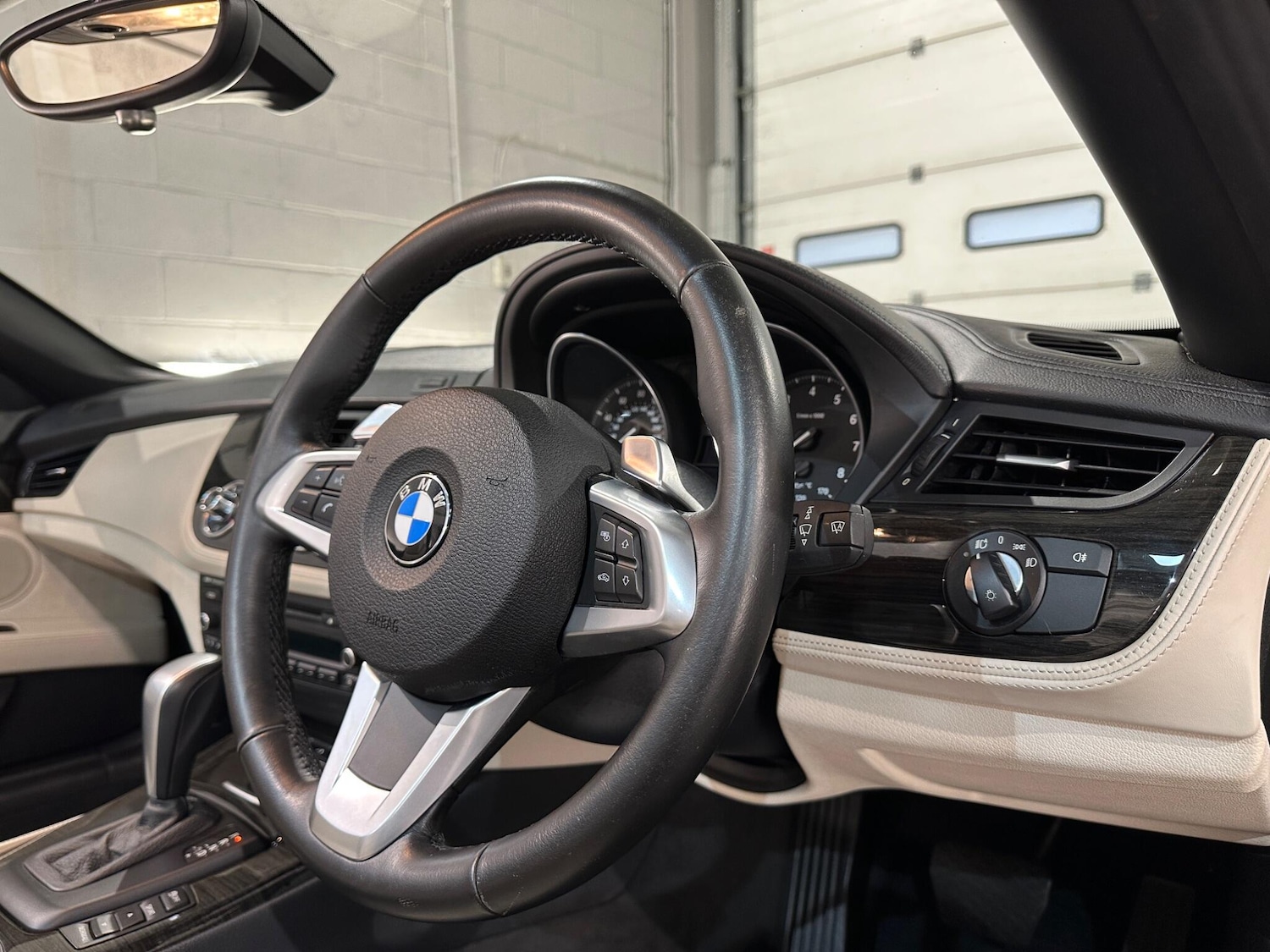 Used BMW Z4 2009 for sale - 77230281: Photo 31