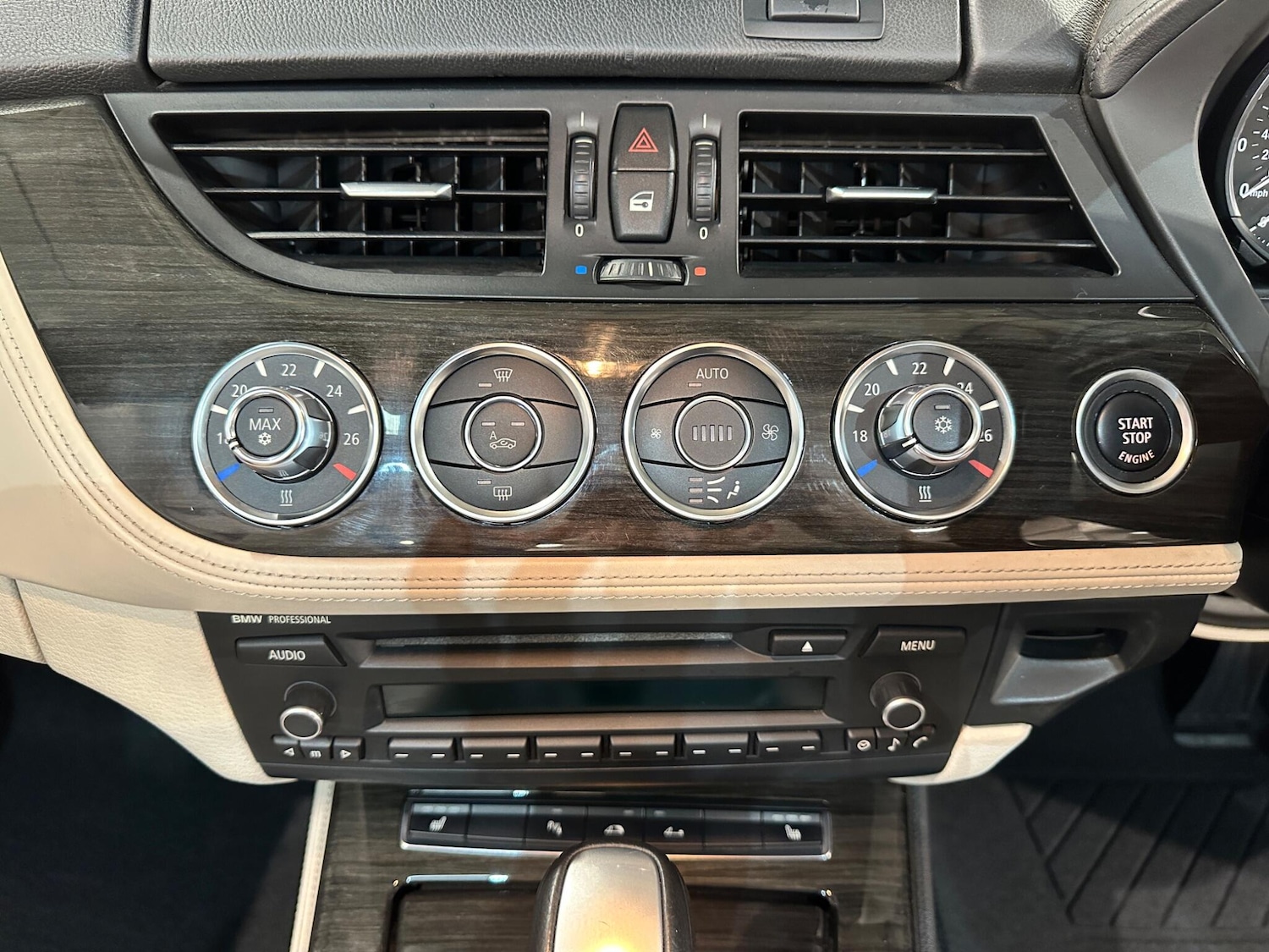 Used BMW Z4 2009 for sale - 77230281: Photo 33