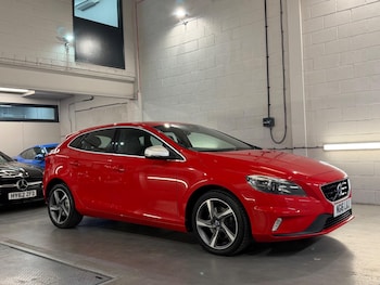 Used Volvo V40 2016 for sale - 79508385: Photo