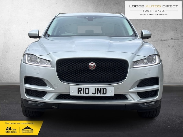 Used Jaguar F-Pace 2016 for sale - 76250684: Photo 4