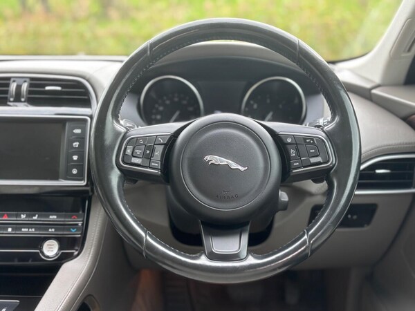 Used Jaguar F-Pace 2016 for sale - 76250684: Photo 50