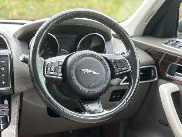 Used Jaguar F-Pace 2016 for sale - 76250684: Photo 53