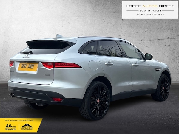 Used Jaguar F-Pace 2016 for sale - 76250684: Photo 8