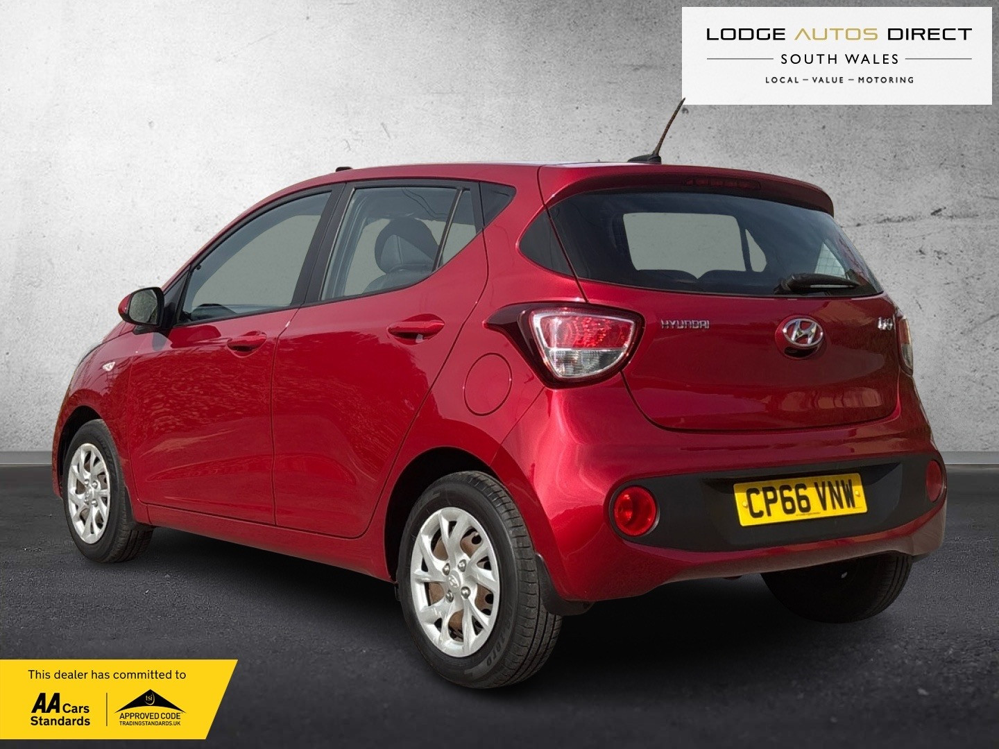 Used Hyundai i10 2017 for sale - 76317424: Photo 4