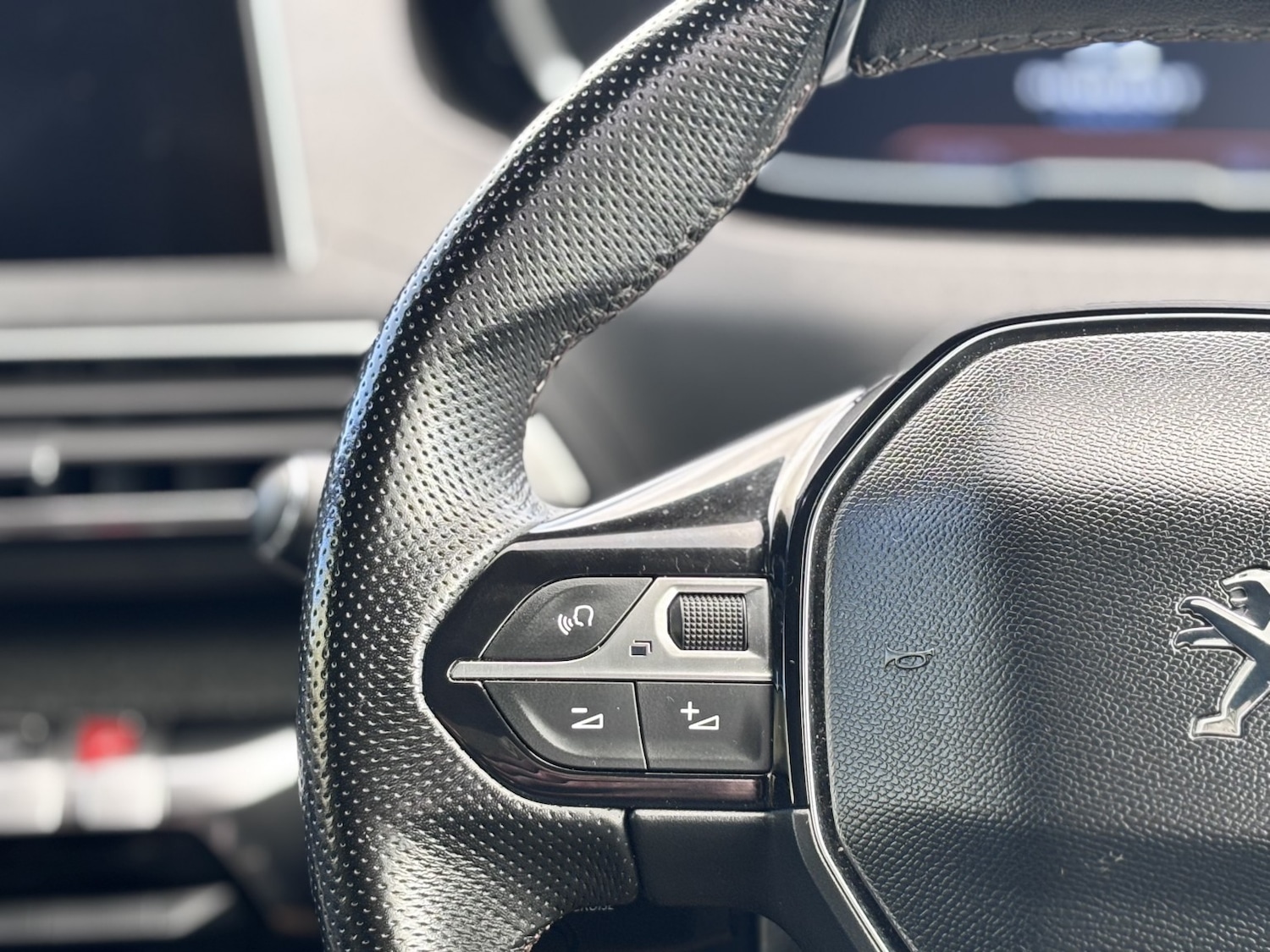 Used Peugeot 5008 2019 for sale - 77084265: Photo 38