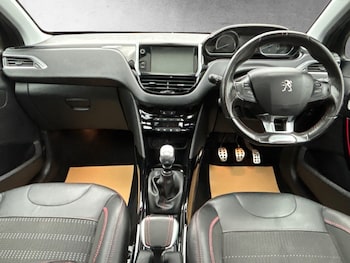 Used Peugeot 2008 2018 for sale - 77084273: Photo