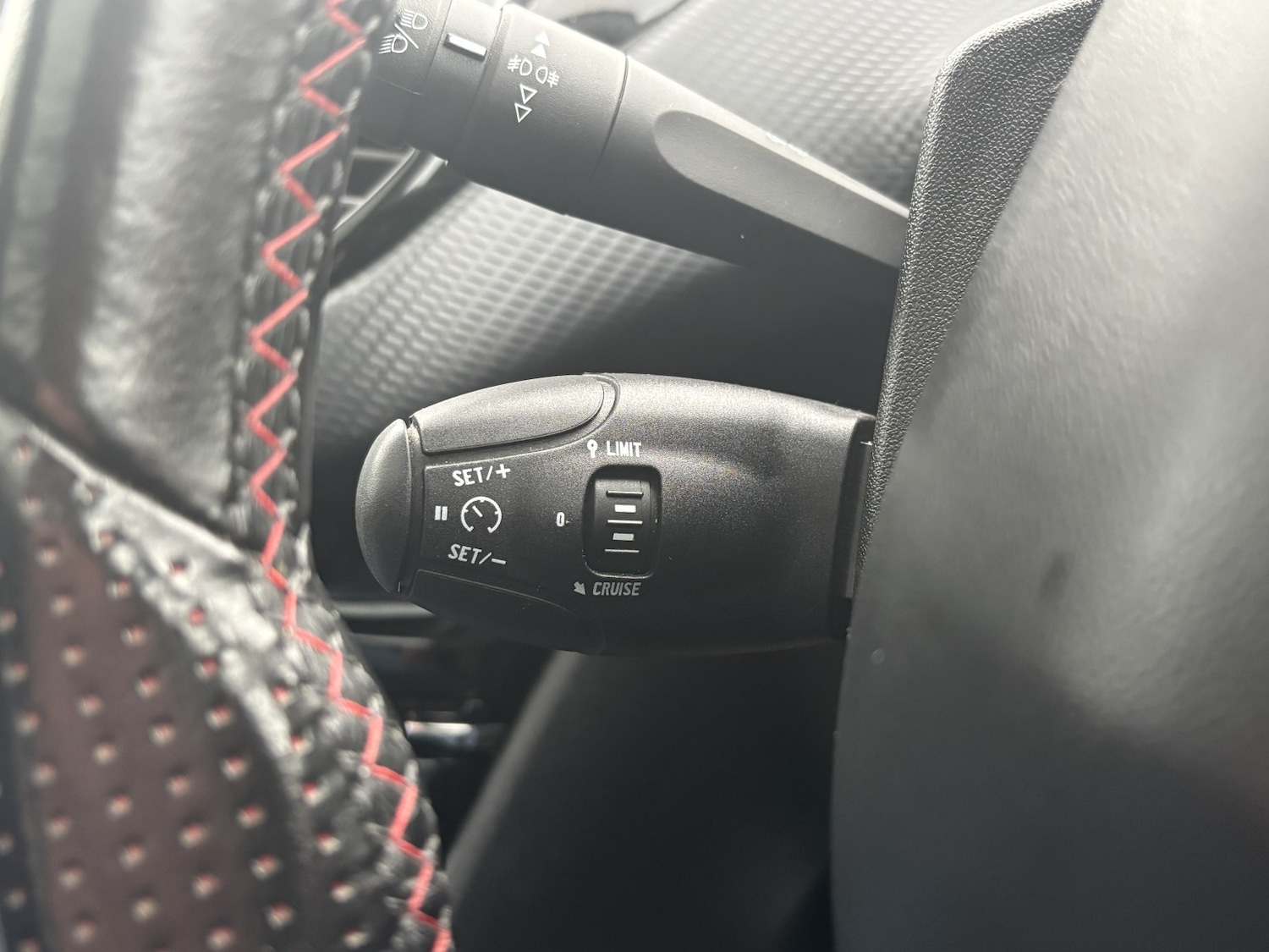 Used Peugeot 2008 2018 for sale - 77084273: Photo 36