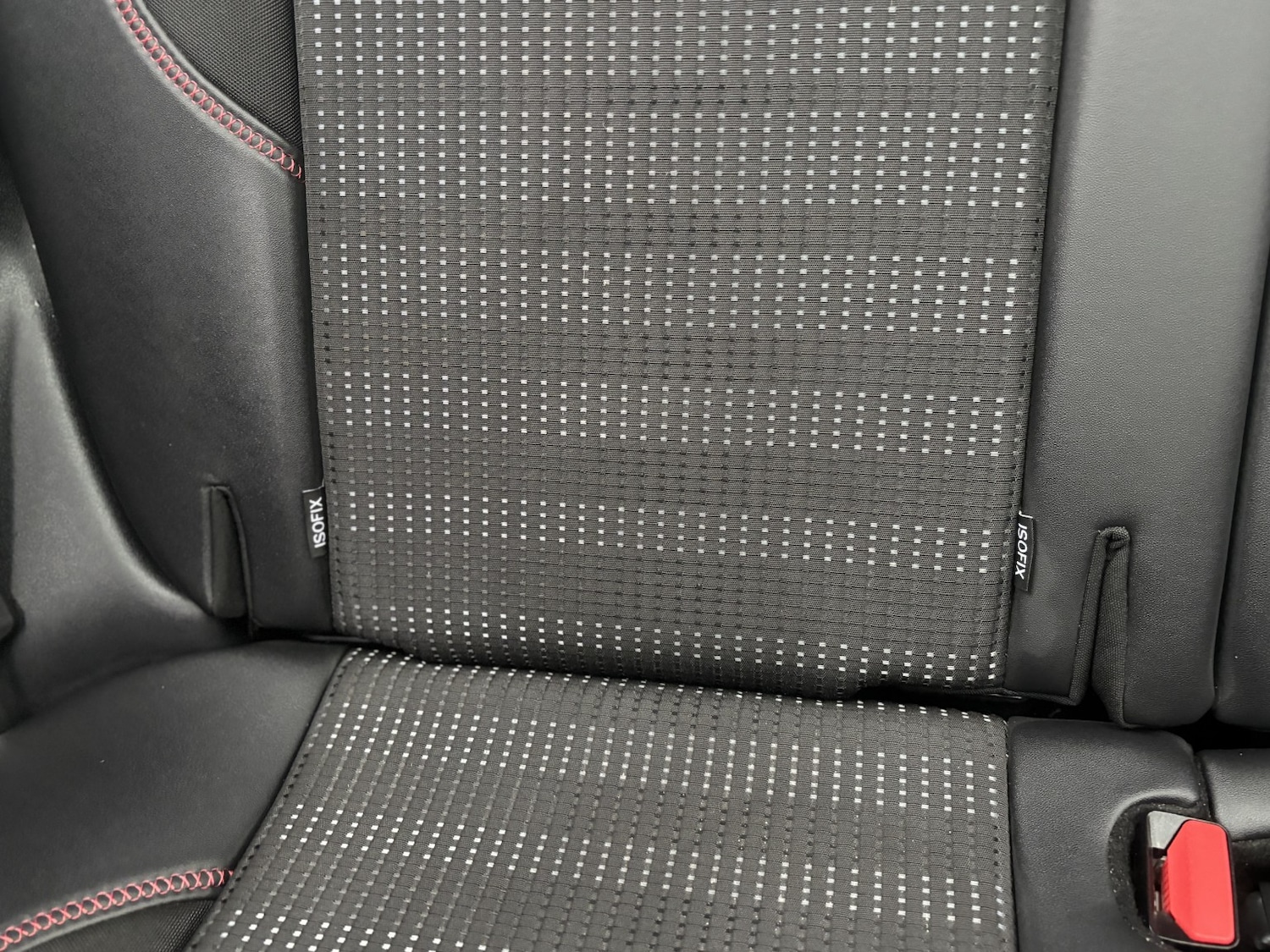 Used Peugeot 2008 2018 for sale - 77084273: Photo 39