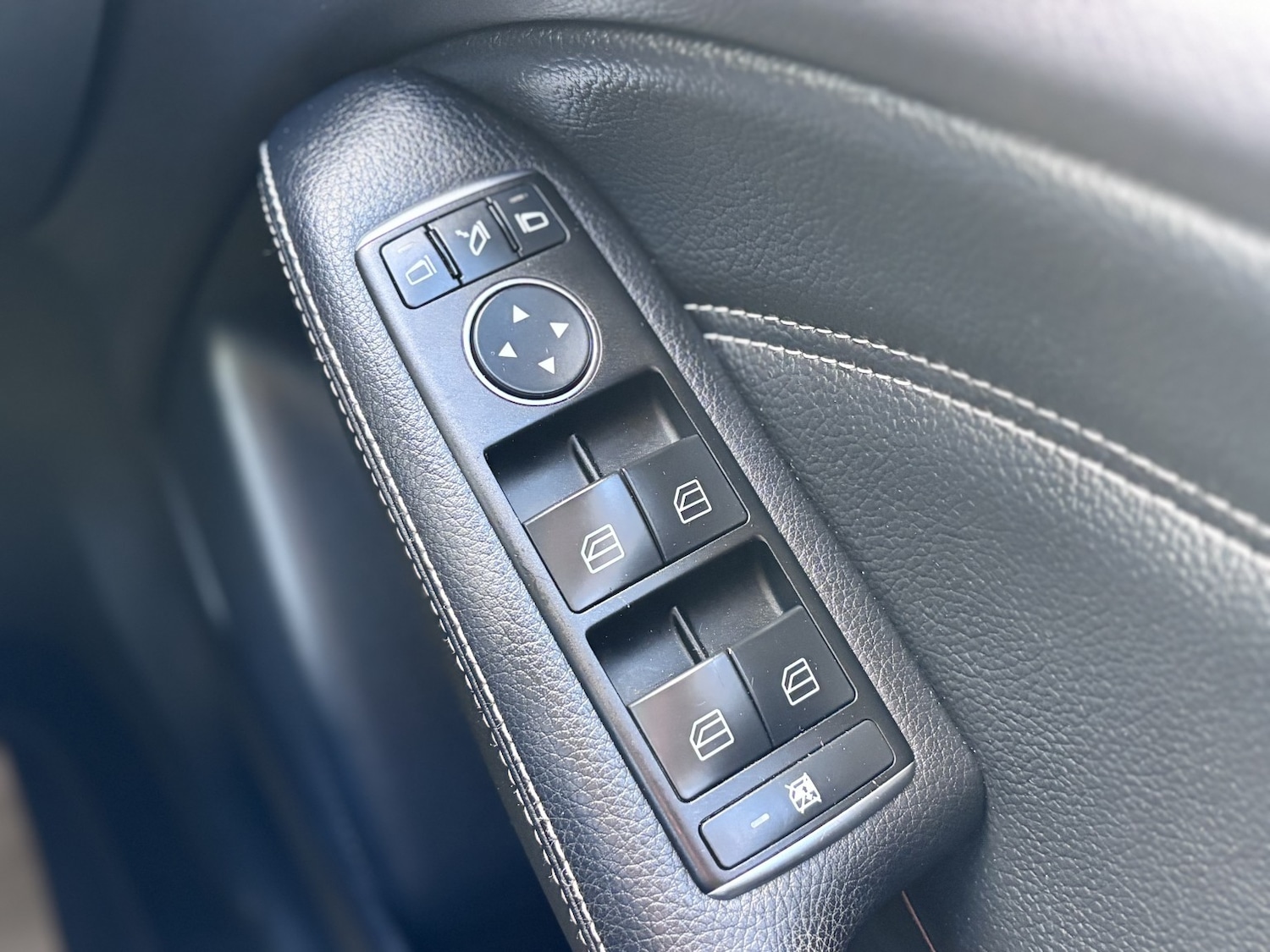 Used Mercedes-Benz B Class 2014 for sale - 77830155: Photo 37