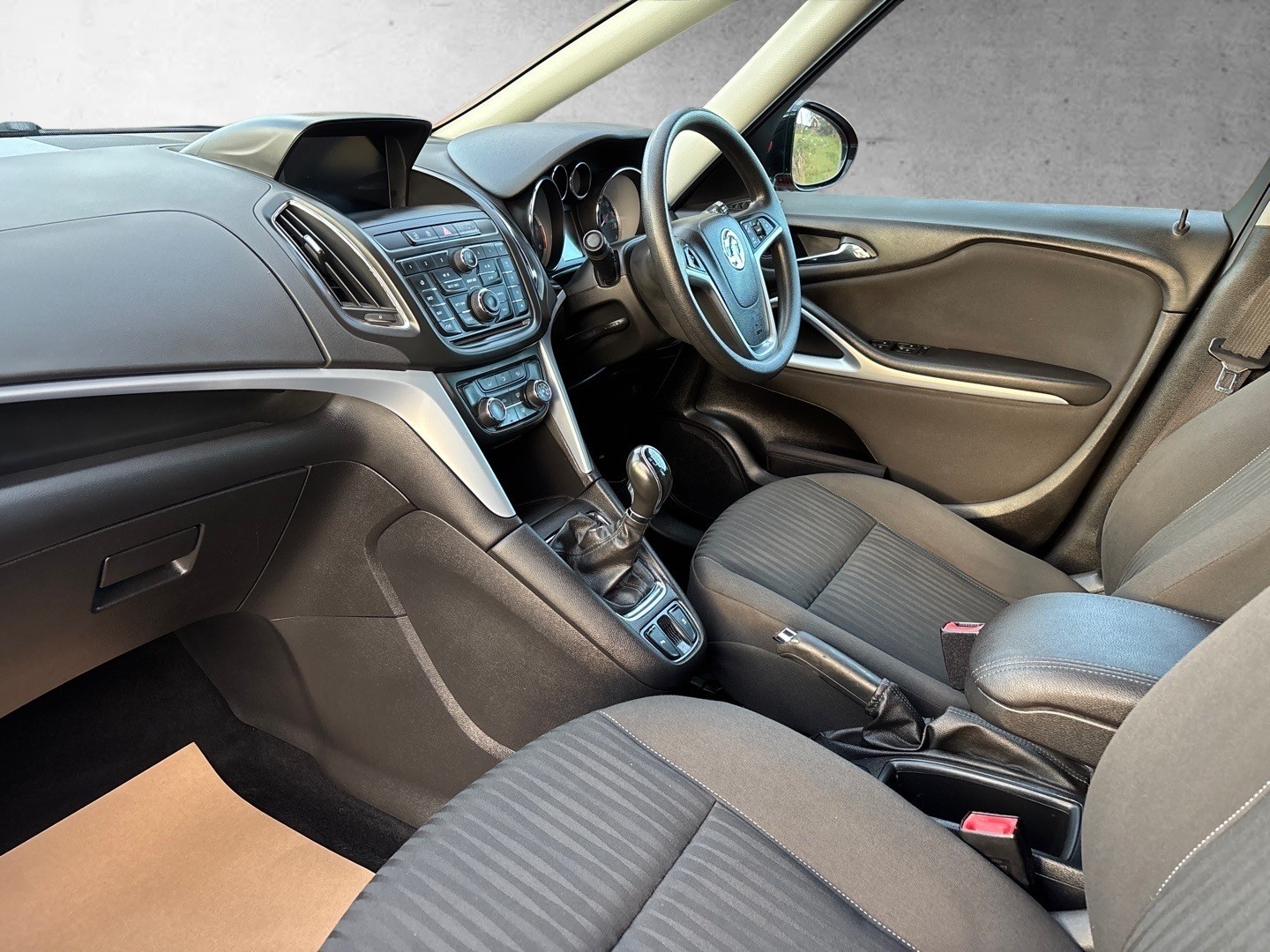 Used Vauxhall Zafira 2015 for sale - 77258572: Photo 13