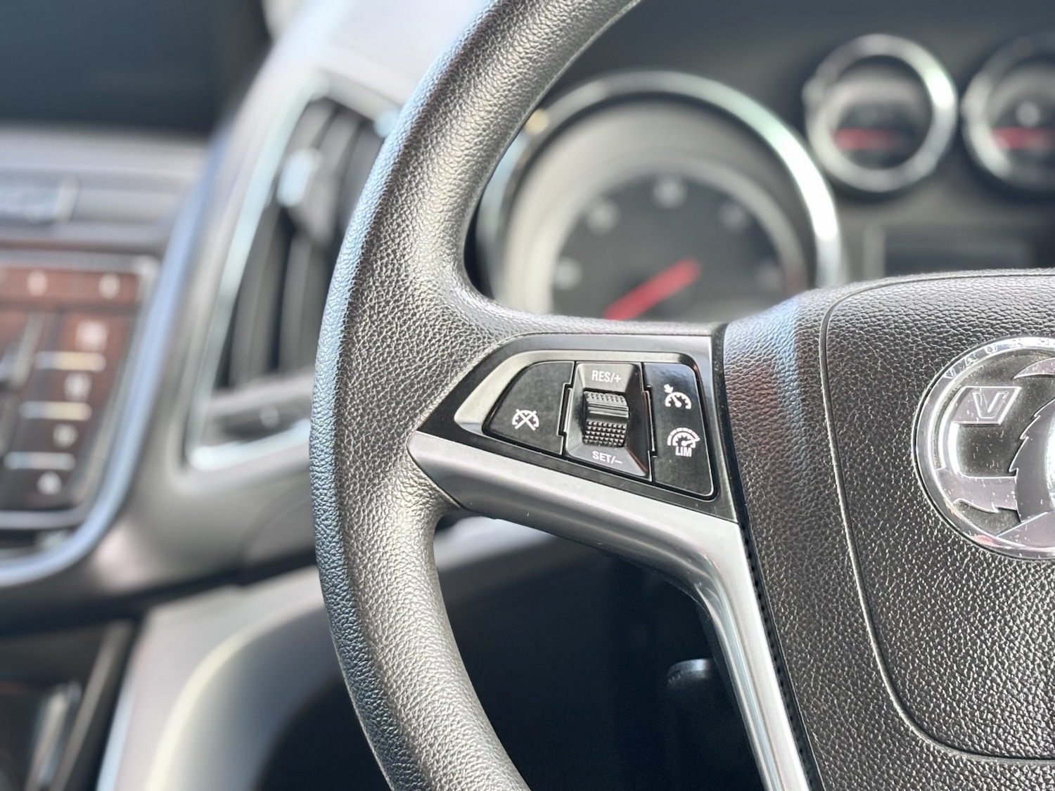 Used Vauxhall Zafira 2015 for sale - 77258572: Photo 34