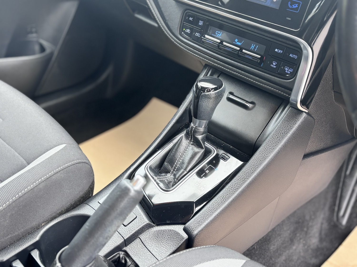 Used Toyota Auris 2015 for sale - 76904711: Photo 34