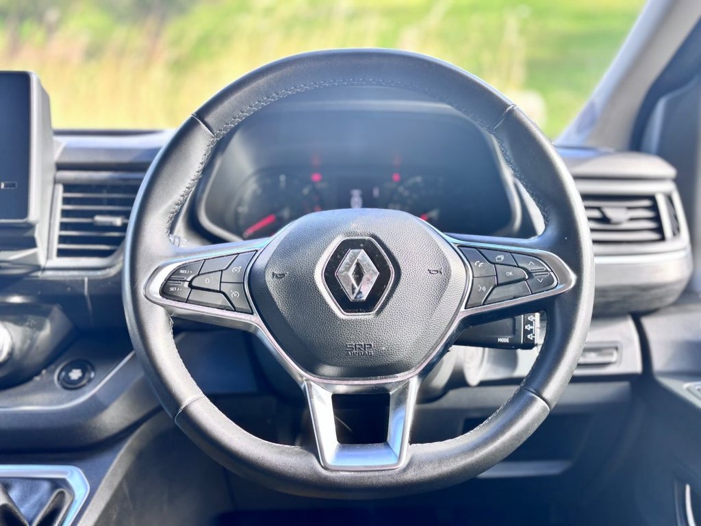 Used Renault Trafic 2023 for sale - 78181790: Photo 32