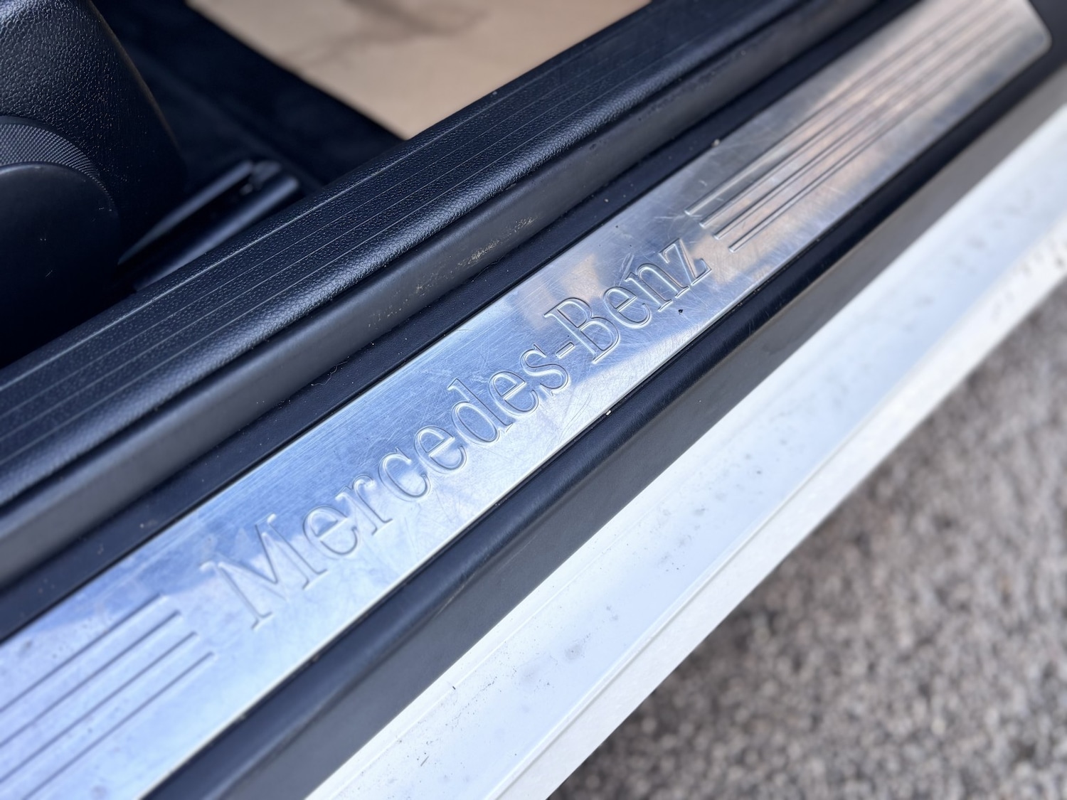 Used Mercedes-Benz E Class 2013 for sale - 76855399: Photo 35