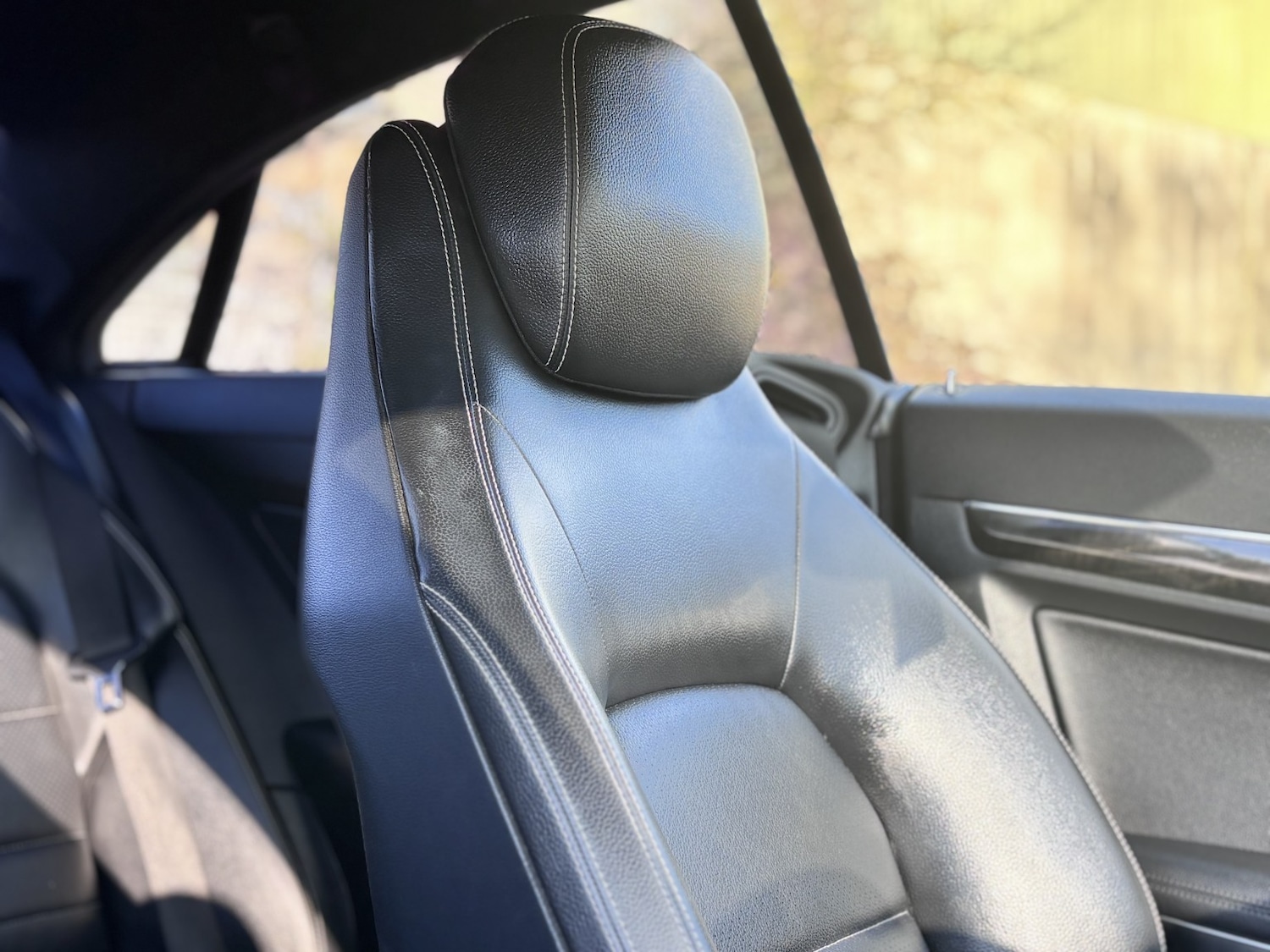 Used Mercedes-Benz E Class 2013 for sale - 76855399: Photo 37