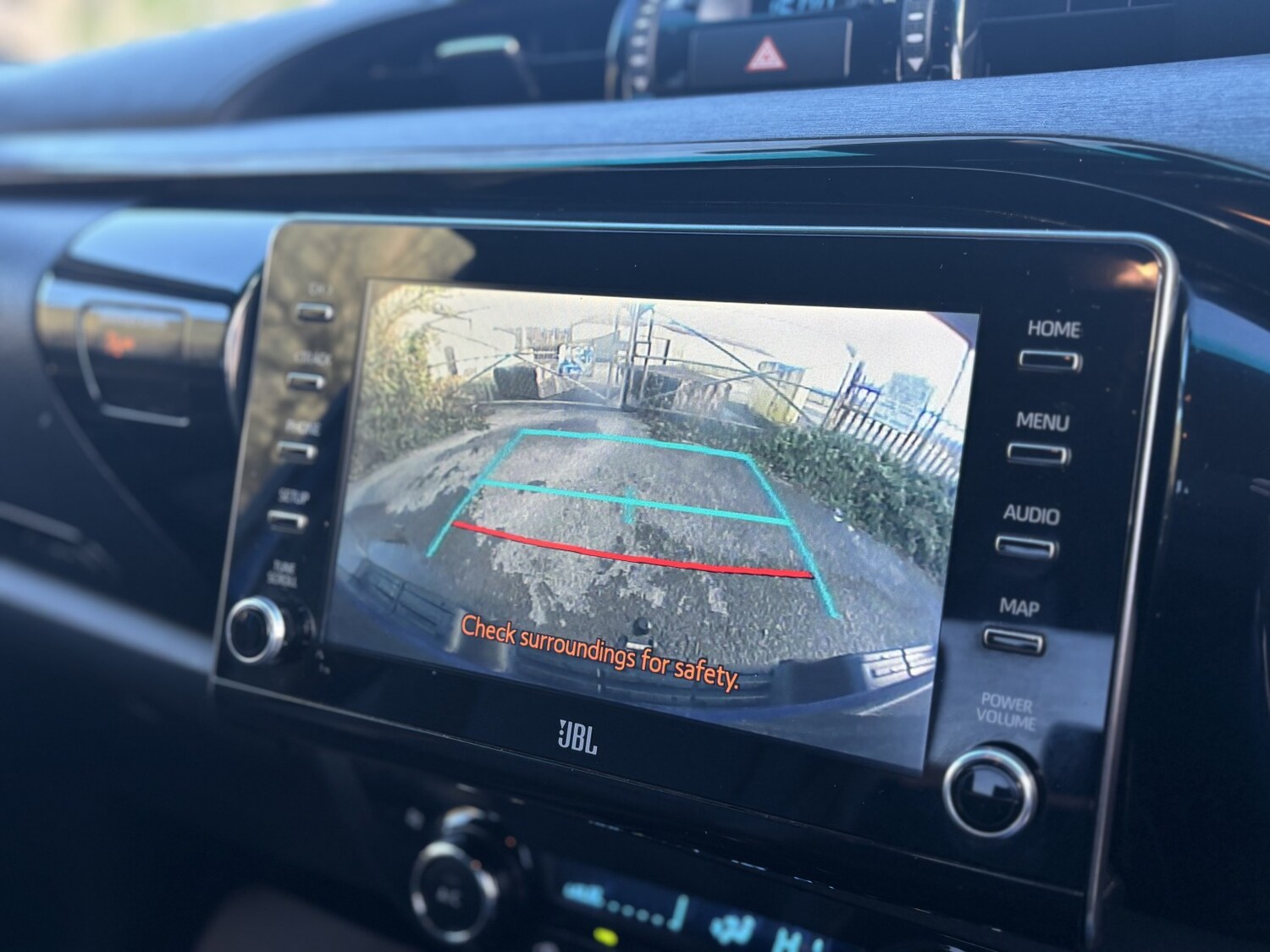 Used Toyota Hilux 2021 for sale - 76565171: Photo 52