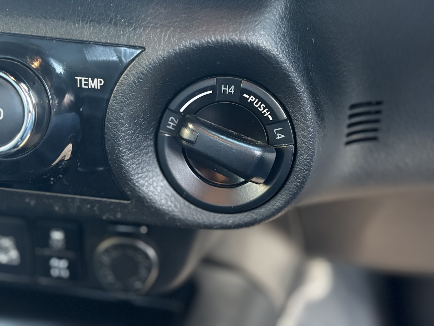 Used Toyota Hilux 2021 for sale - 76565171: Photo 65