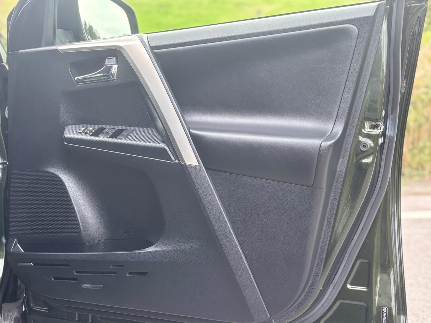 Used Toyota RAV4 2013 for sale - 76257692: Photo 34