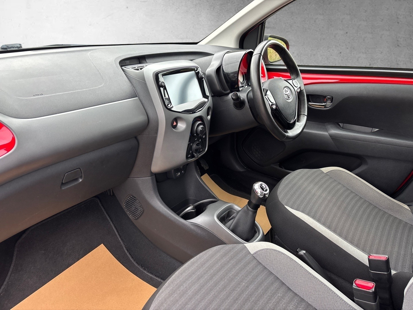 Used Toyota AYGO 2020 for sale - 76242901: Photo 13