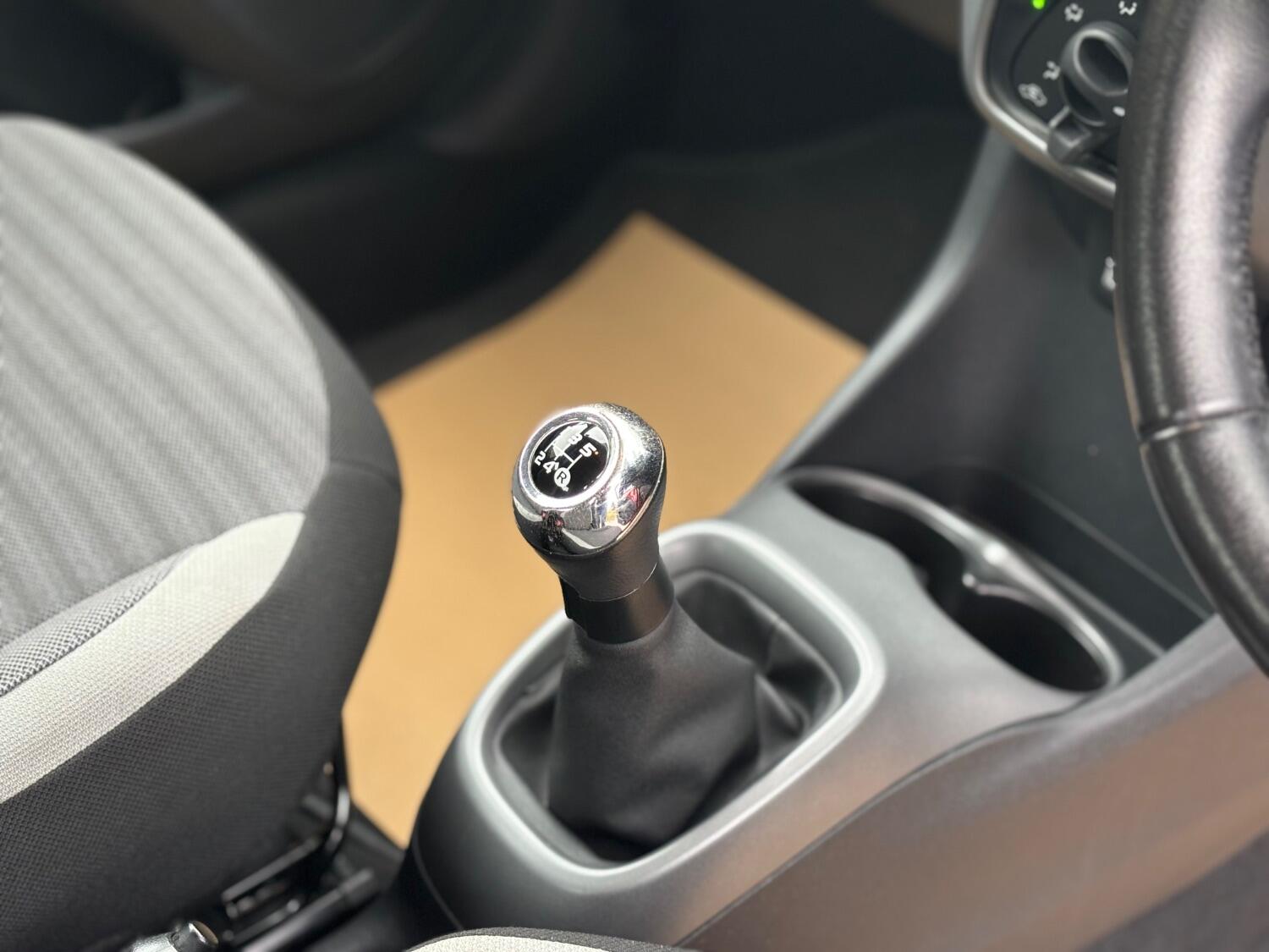 Used Toyota AYGO 2020 for sale - 76242901: Photo 31