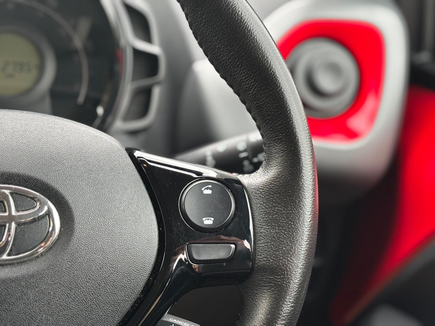 Used Toyota AYGO 2020 for sale - 76242901: Photo 34