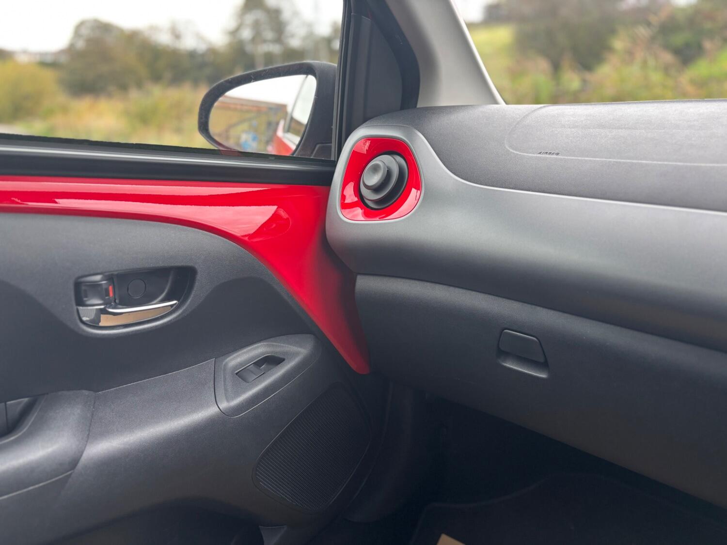 Used Toyota AYGO 2020 for sale - 76242901: Photo 51