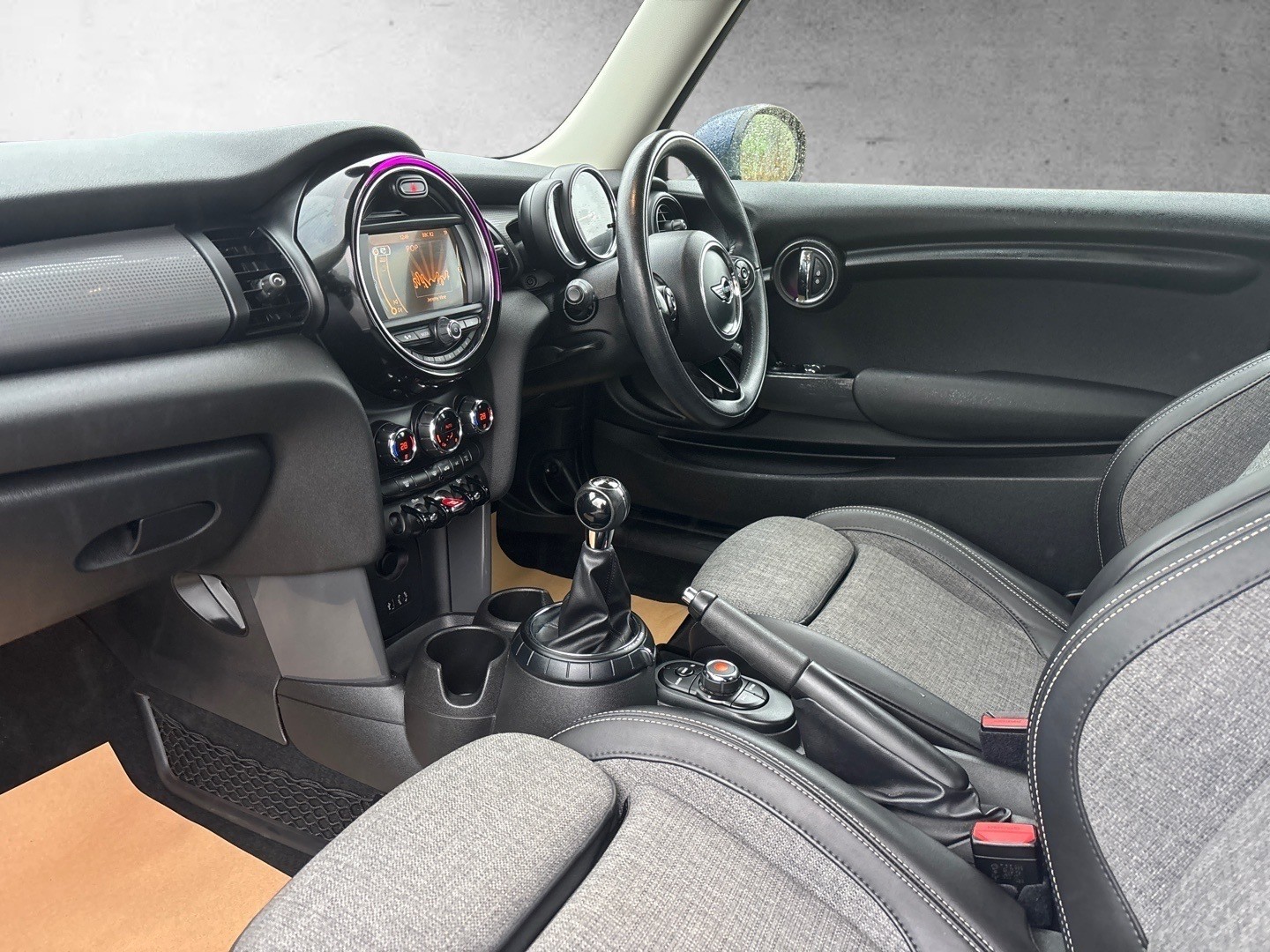 Used MINI Hatch 2017 for sale - 77220539: Photo 13