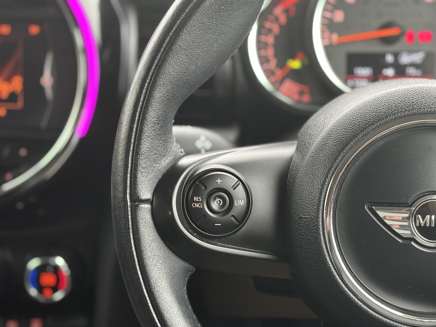 Used MINI Hatch 2017 for sale - 77220539: Photo 29