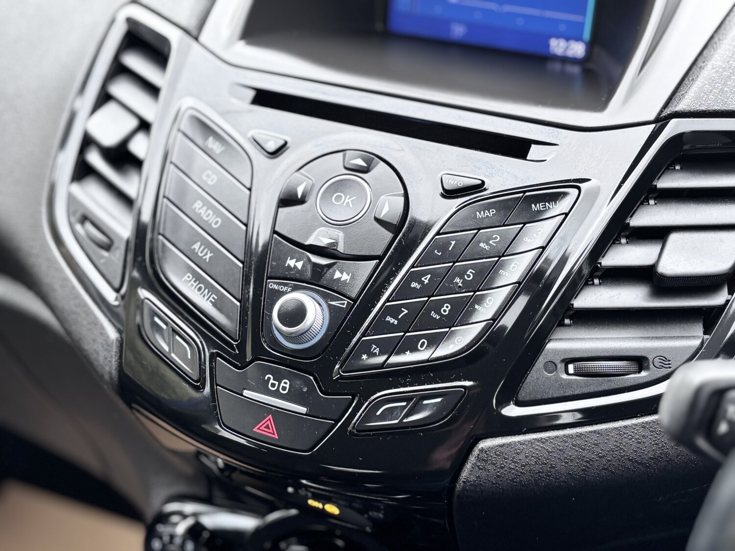 Used Ford Fiesta 2016 for sale - 77643666: Photo 44