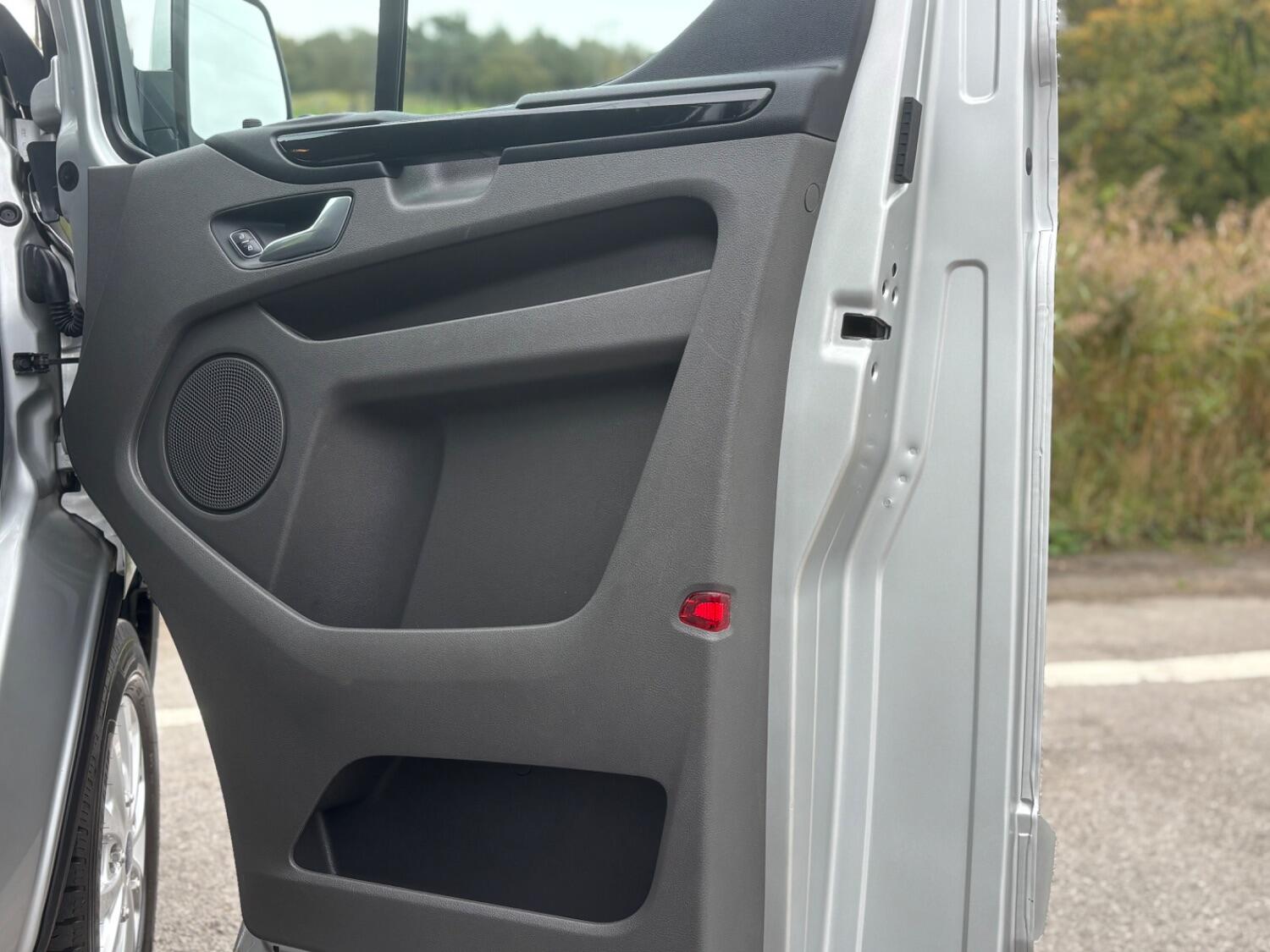 Used Ford Transit Custom 2023 for sale - 76186622: Photo 32