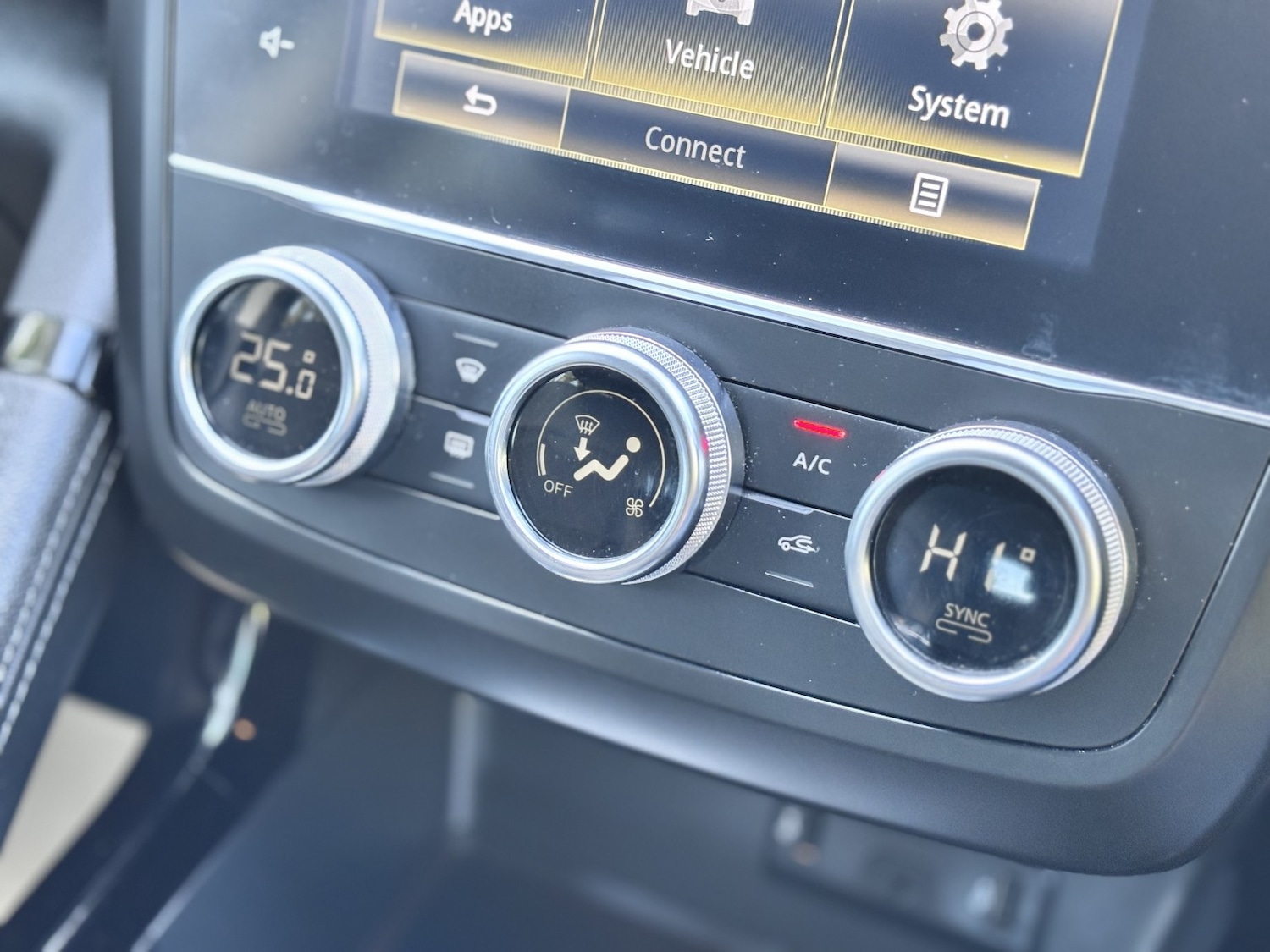 Used Renault Kadjar 2019 for sale - 77478154: Photo 40