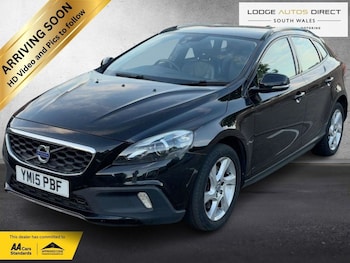 Used Volvo V40 2015 for sale - 78912657: Photo
