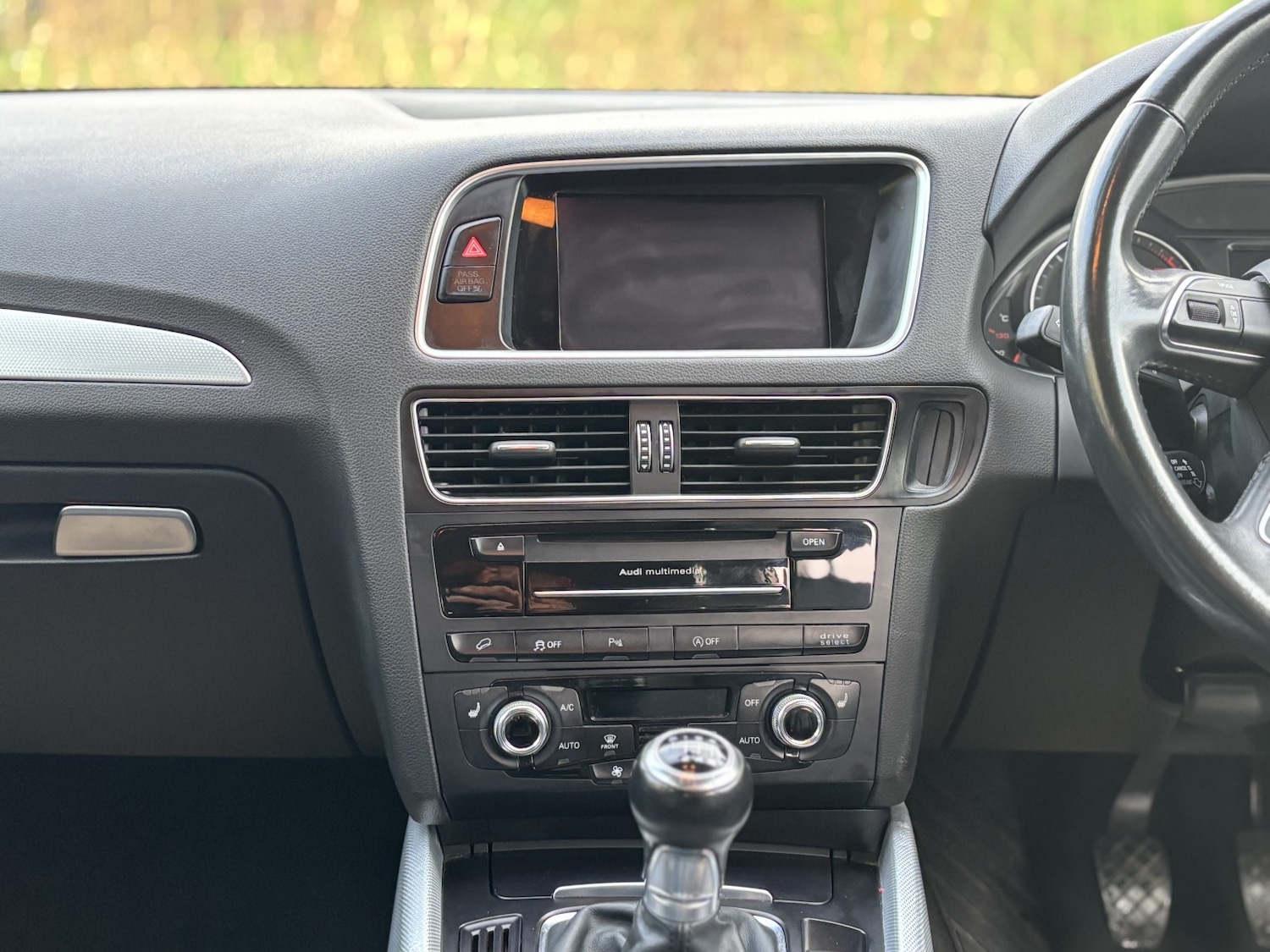 Used Audi Q5 2015 for sale - 76748245: Photo 45