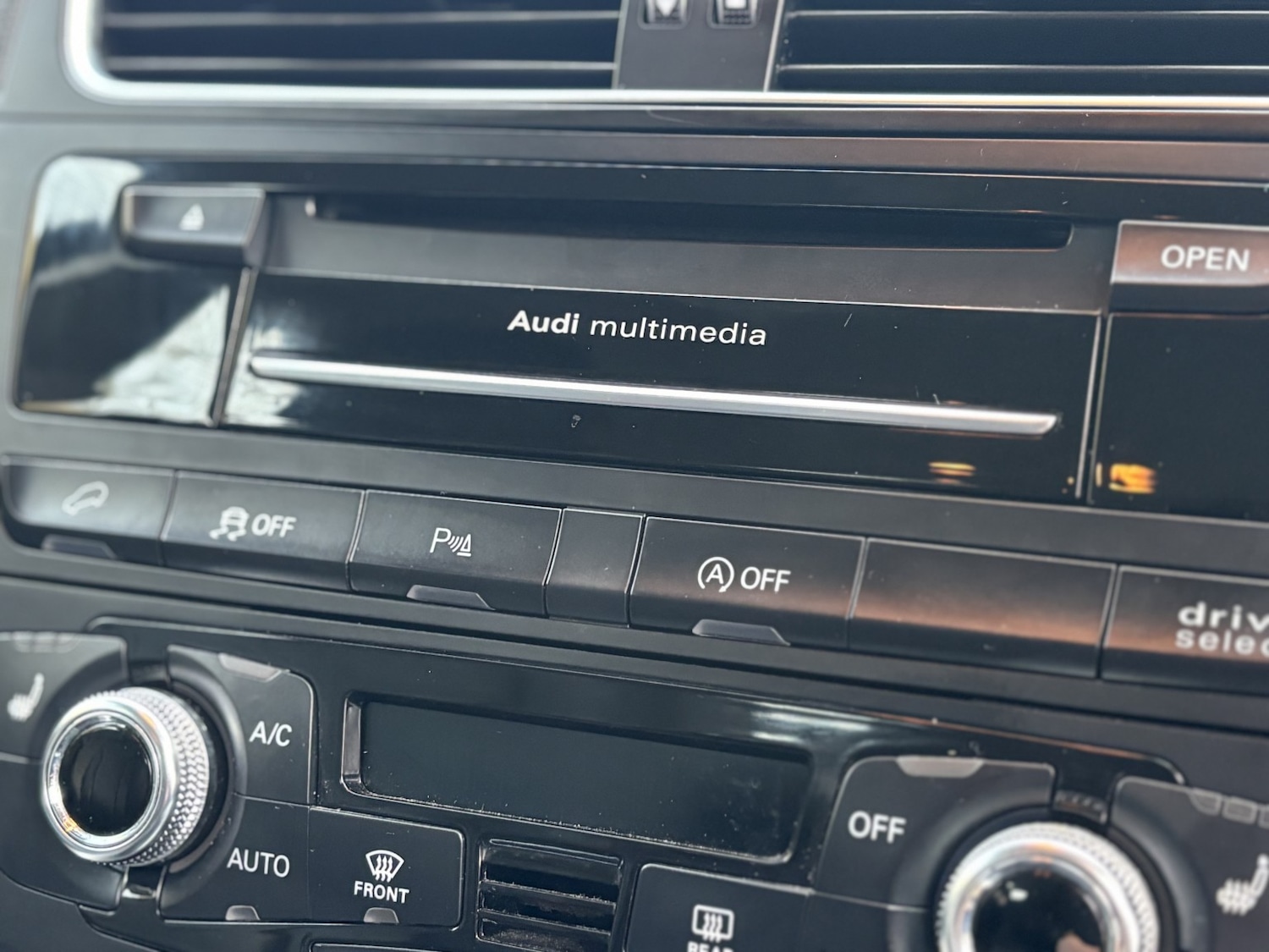 Used Audi Q5 2015 for sale - 76748245: Photo 51