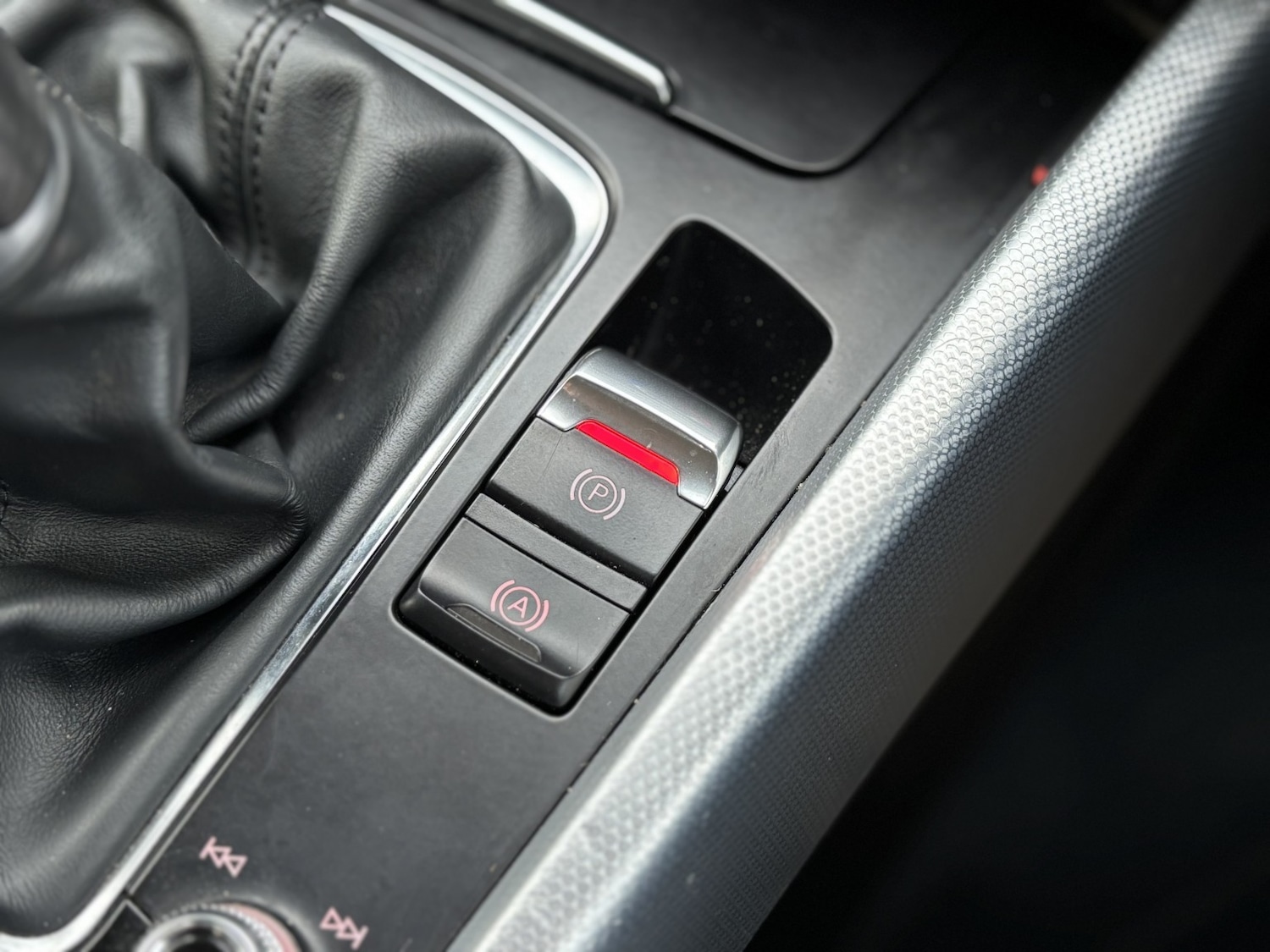 Used Audi Q5 2015 for sale - 76748245: Photo 62