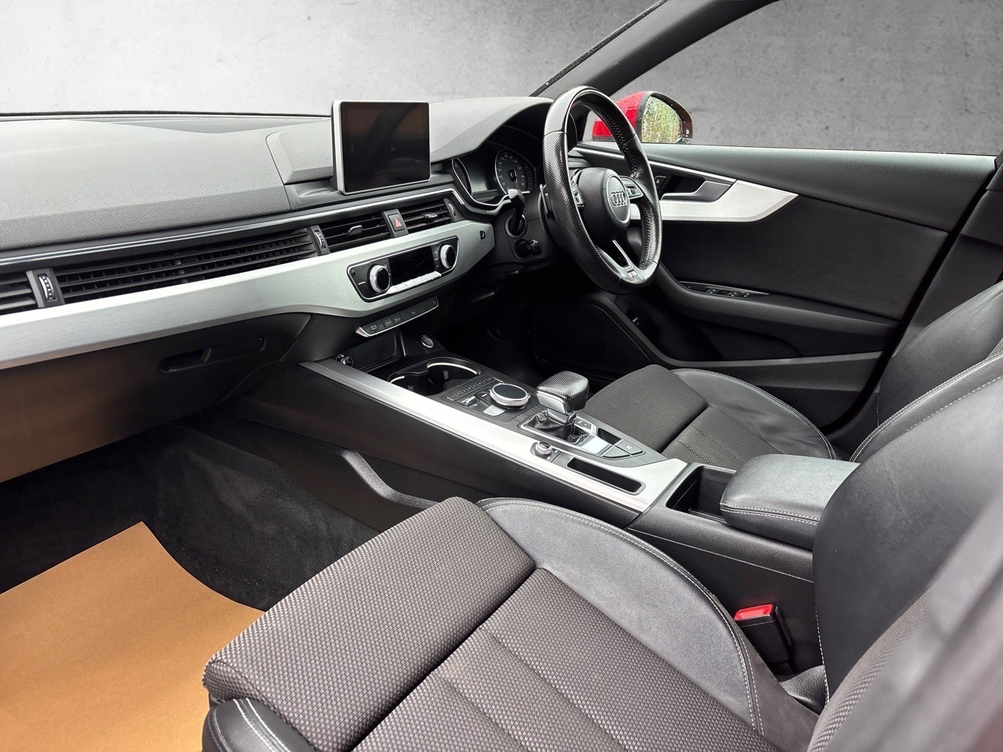 Used Audi A4 2017 for sale - 76673315: Photo 12