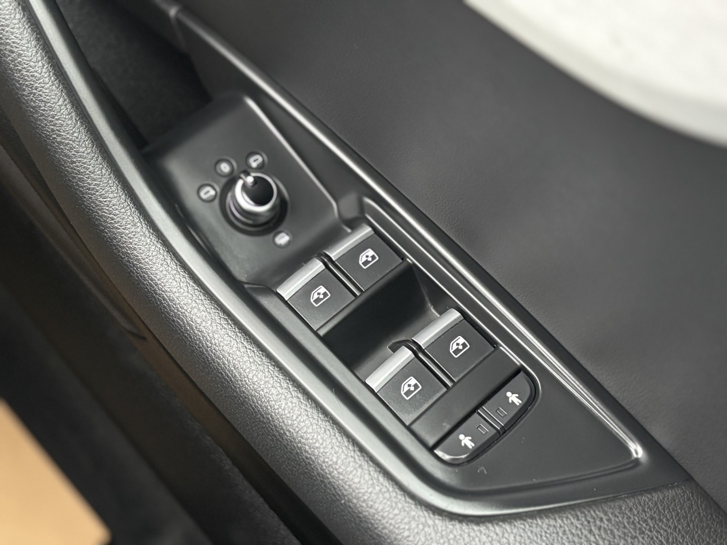 Used Audi A4 2017 for sale - 76673315: Photo 61