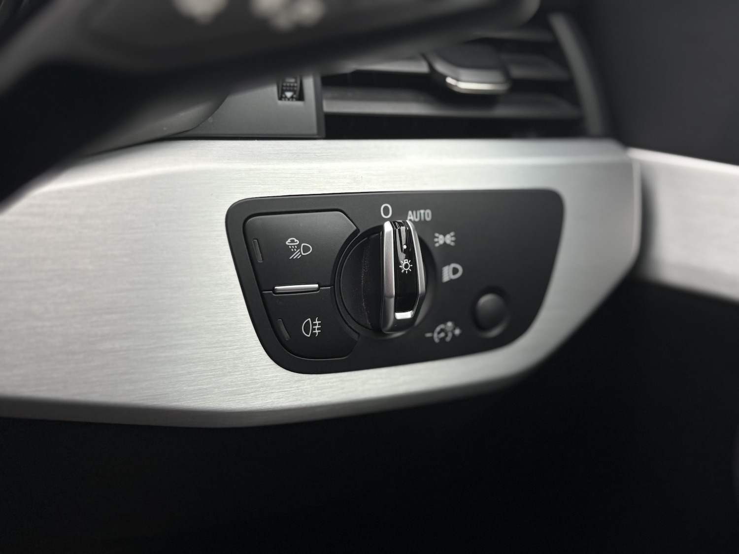 Used Audi A4 2017 for sale - 76673315: Photo 68