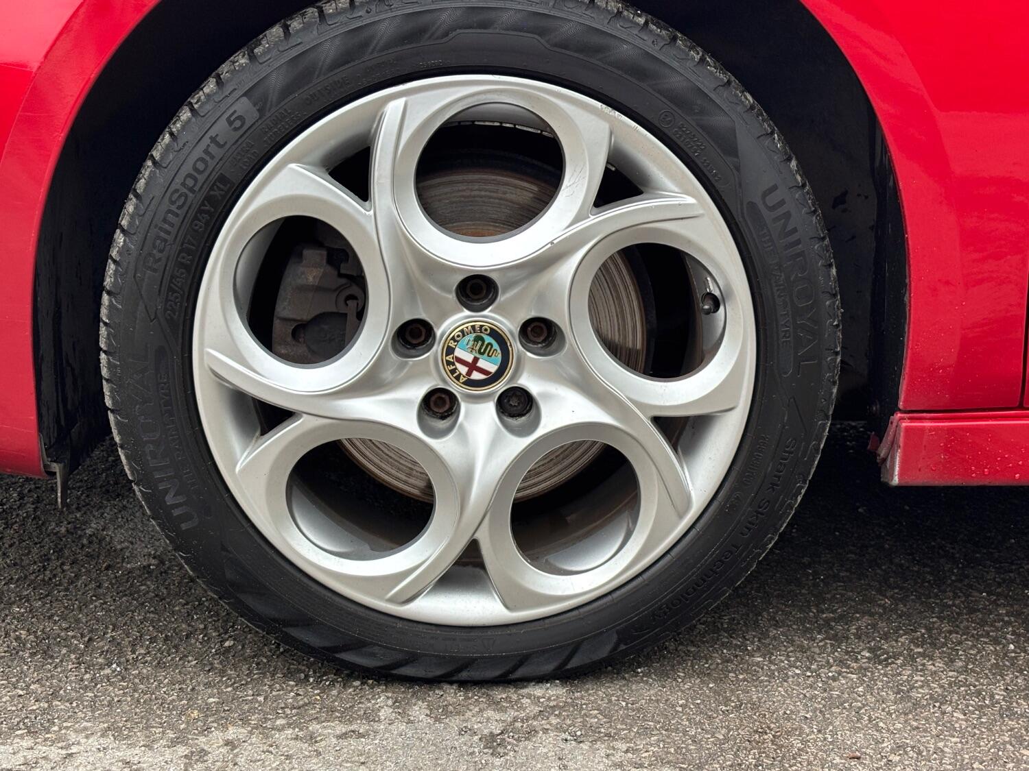 Used Alfa Romeo Giulietta 2015 for sale - 76317429: Photo 19