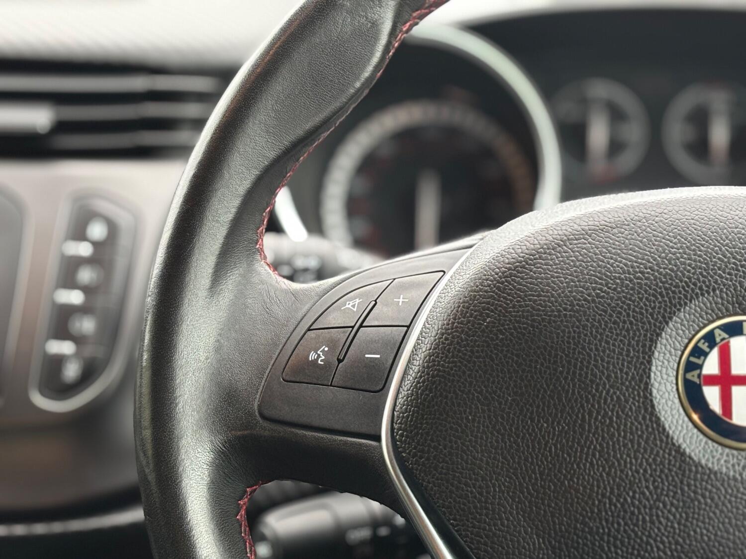 Used Alfa Romeo Giulietta 2015 for sale - 76317429: Photo 38