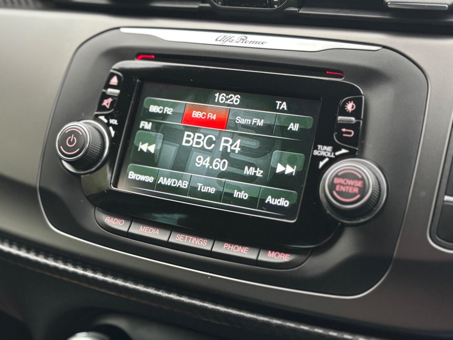 Used Alfa Romeo Giulietta 2015 for sale - 76317429: Photo 44