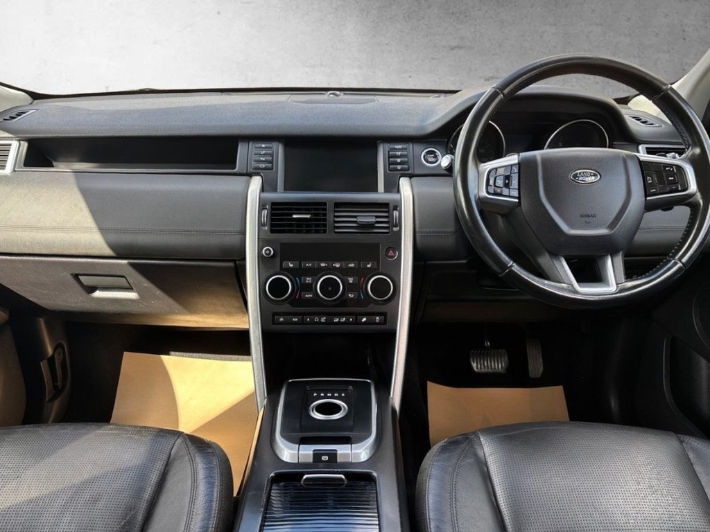 Used Land Rover Discovery Sport 2016 for sale - 78106263: Photo 2