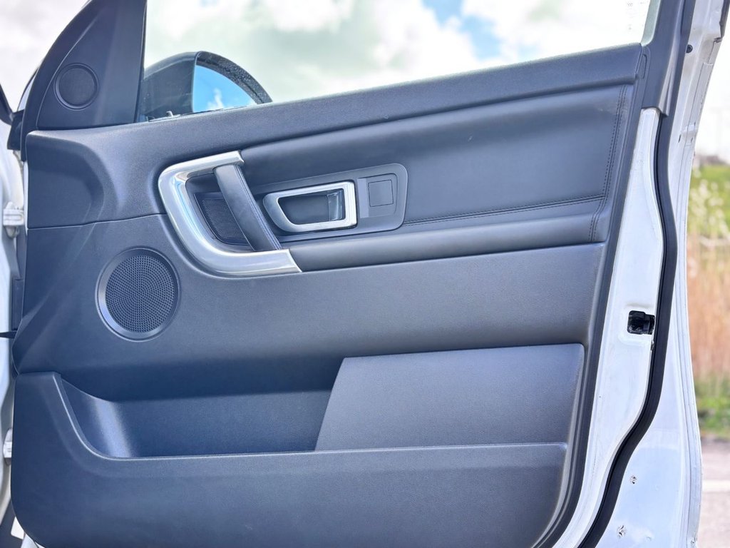 Used Land Rover Discovery Sport 2016 for sale - 78106263: Photo 38