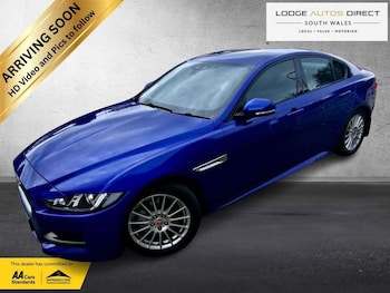 Used Jaguar XE 2017 for sale - 78856136: Photo