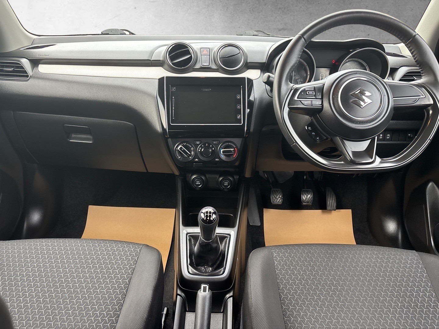 Used Suzuki Swift 2020 for sale - 77465723: Photo 2