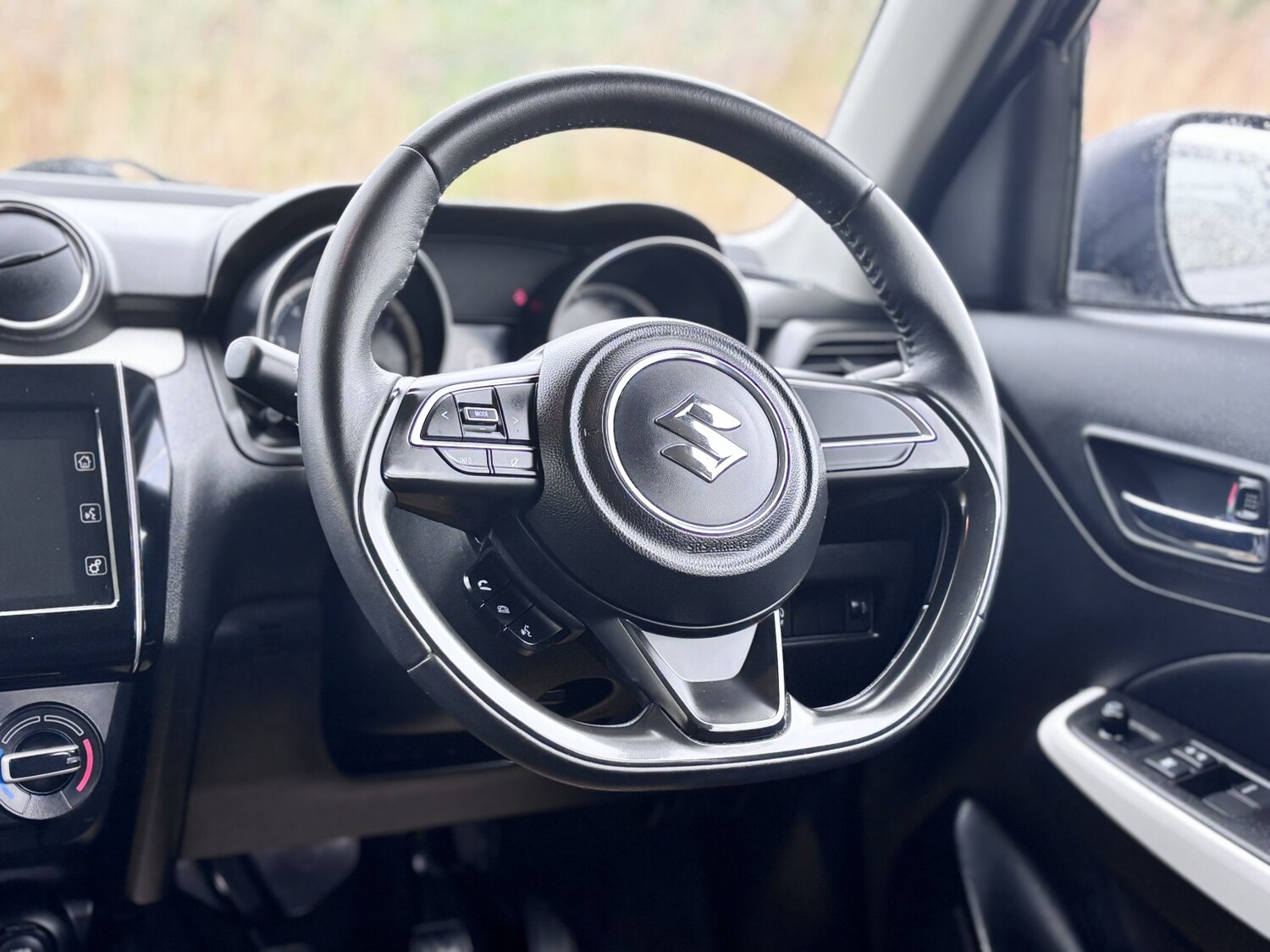 Used Suzuki Swift 2020 for sale - 77465723: Photo 29