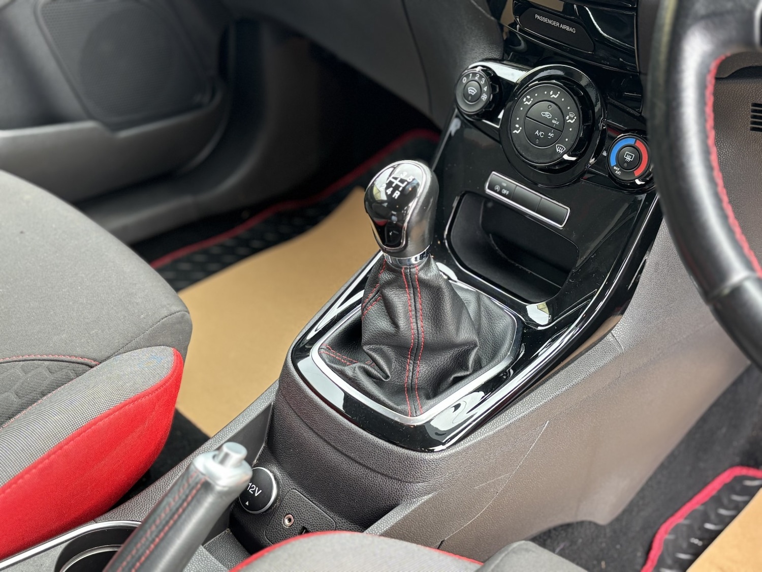 Used Ford Fiesta 2015 for sale - 76807277: Photo 38