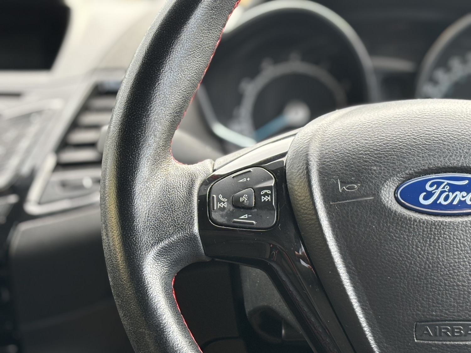 Used Ford Fiesta 2015 for sale - 76807277: Photo 41